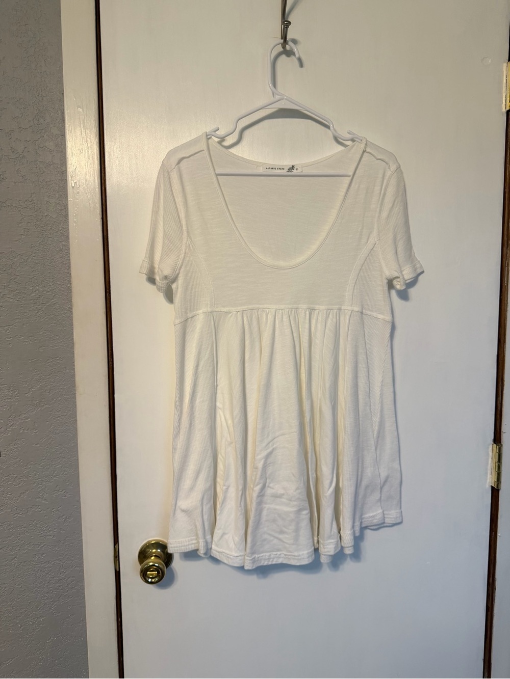 Altar'd State White Scoop-Neck Babydoll Tunic